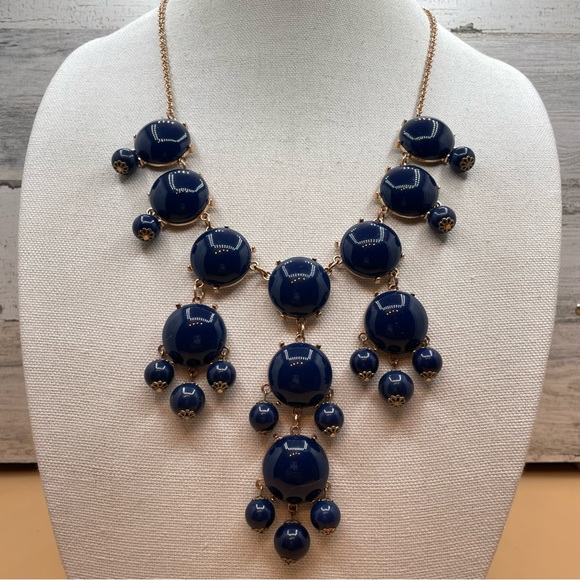 Beautiful Unsigned Navy Blue Lucite Gold Tone Bib Statement Necklace Fashion